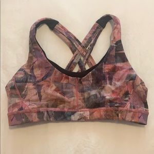 Lululemon sports bra